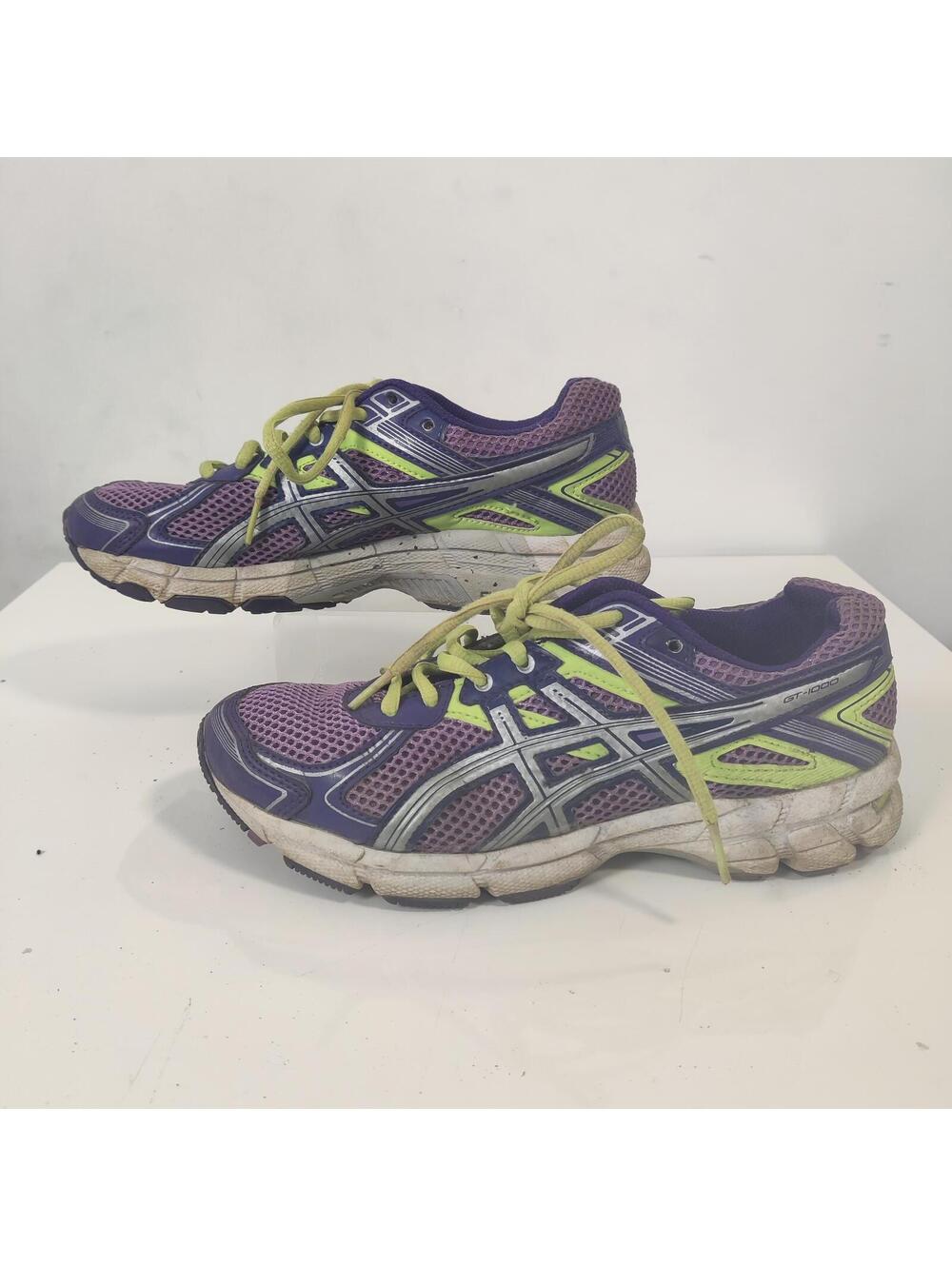 ASICS GT-1000 Running Shoes — Women’s US 7.5 / EU 37.5